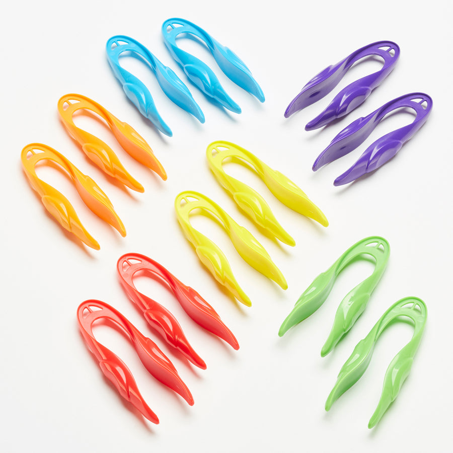 Fine Motor Plastic Grasping Tweezers 12pk
