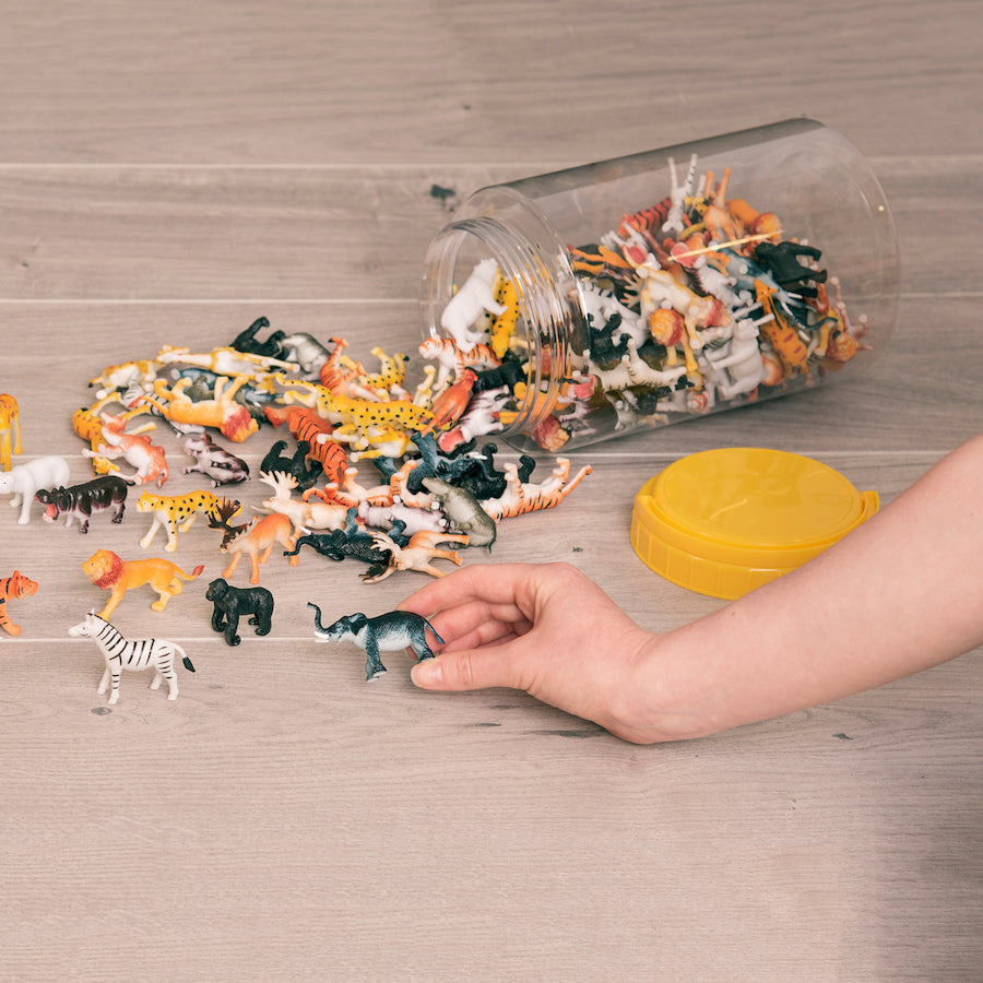 Small World Tub of Wild Animals 144 pcs